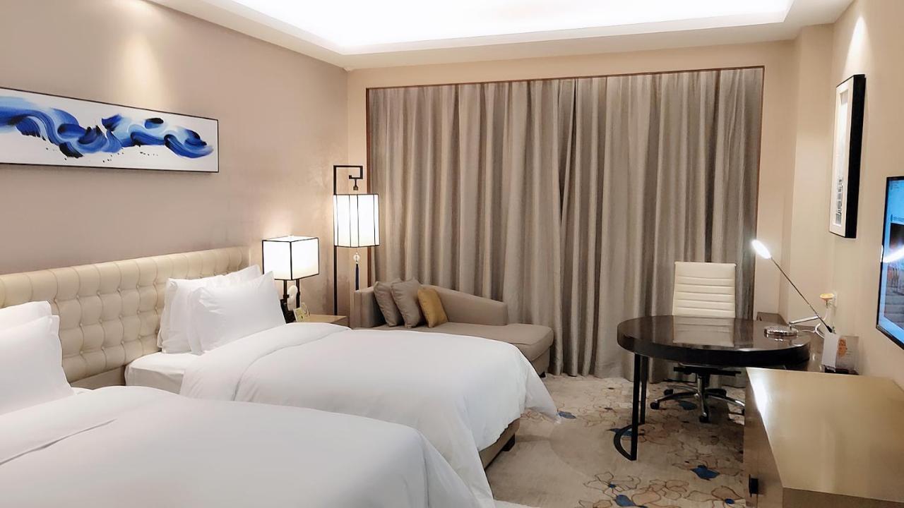 The Thousand Lantern Lake Hotel Foshan Extérieur photo